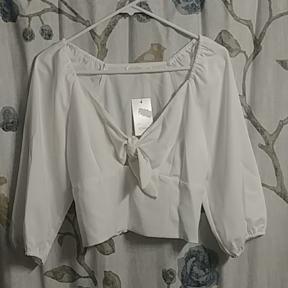 Kohl's White Tie-Front Cropped Peasant Blouse